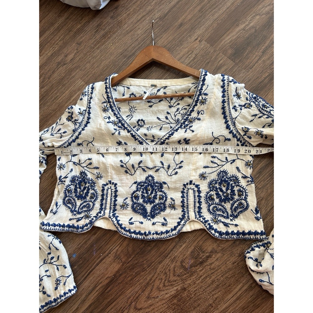 Free People VNeck Bell Sleeve Embroidered Top Tunic boho Festival Fairy Hippie M - Picture 7 of 10